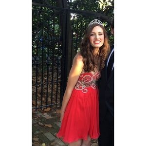 Red Sherri Hill Homecoming / Prom Dress